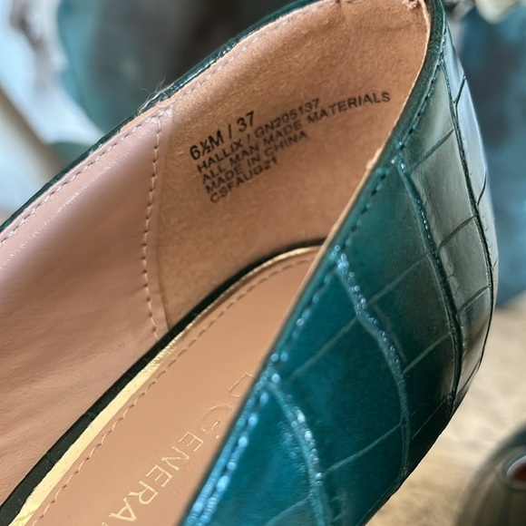 BCBGeneration Heels - Picture 4 of 4